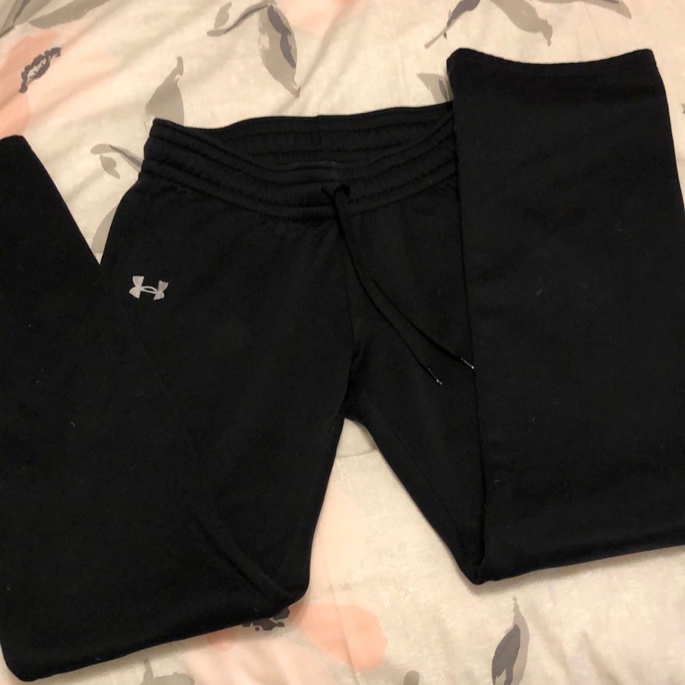 UNDER ARMOR  STORM black semi fitted sweat pants